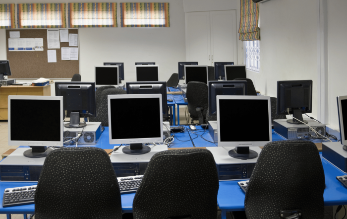 Thi trắc nghiệm trên máy tính