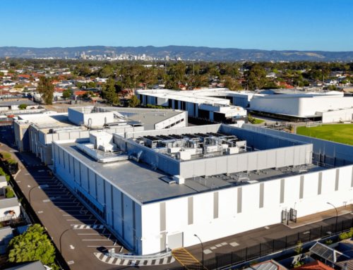 Australia siết điều kiện xây trung tâm dữ liệu, châu Á đồng thời rung chuyển vì sự cố mạng, hàng giả lưu trữ và biến động lương công nghệ