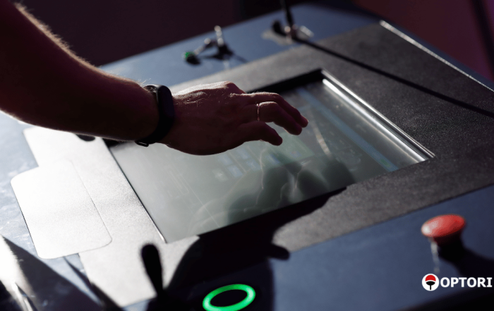 So sánh màn hình cảm ứng HMI điện trở và điện dung