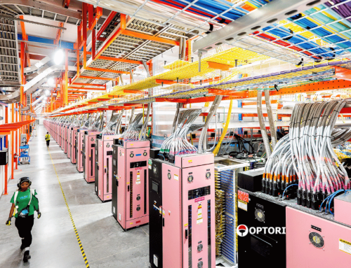 Amazon úp mở bán cả “rack” chip tự thiết kế khi năng lực AI trên AWS gần kín chỗ