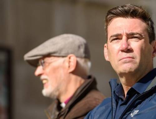 Kế hoạch định danh số của Anh đối mặt biến số lớn khi Andy Burnham nổi lên như đối thủ tiềm năng của Thủ tướng Starmer