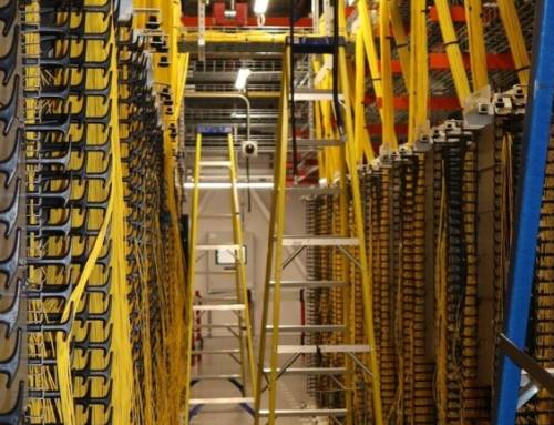 AWS âm thầm tái định nghĩa mạng trung tâm dữ liệu: rẻ hơn, bền bỉ hơn và tiết kiệm điện hơn tới 40%