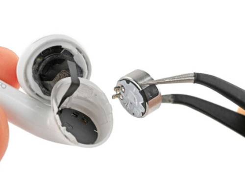 AirPods 5 của Apple dễ sửa hơn một chút: iFixit lần đầu nâng điểm nhờ pin tai nghe có thể thay thế